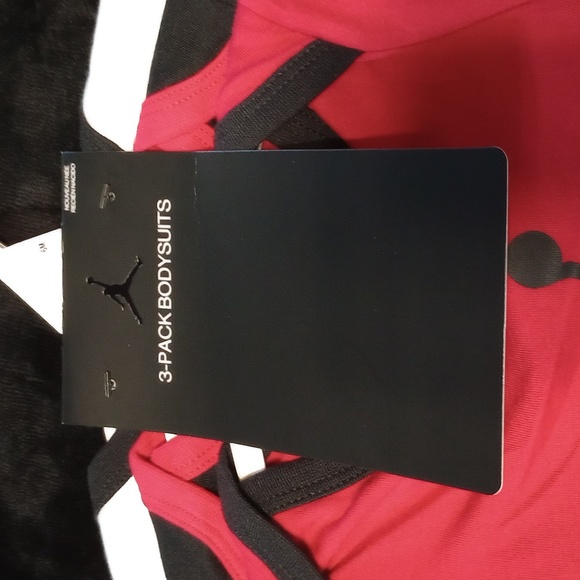 3 pack Jordan body suit - Picture 4 of 6
